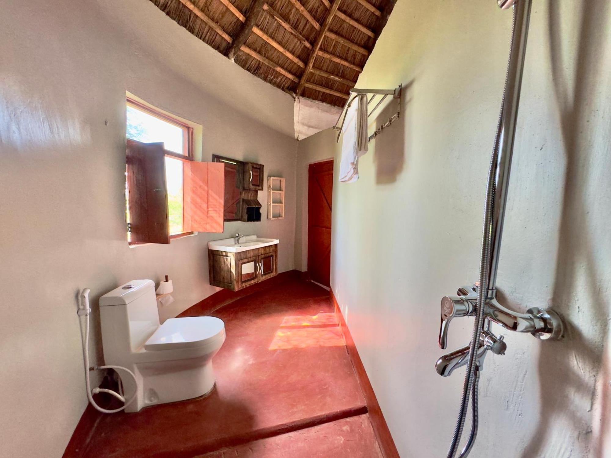 Maasai Eco Boma & Lodge - Experience Maasai Culture Makuyuni Zewnętrze zdjęcie