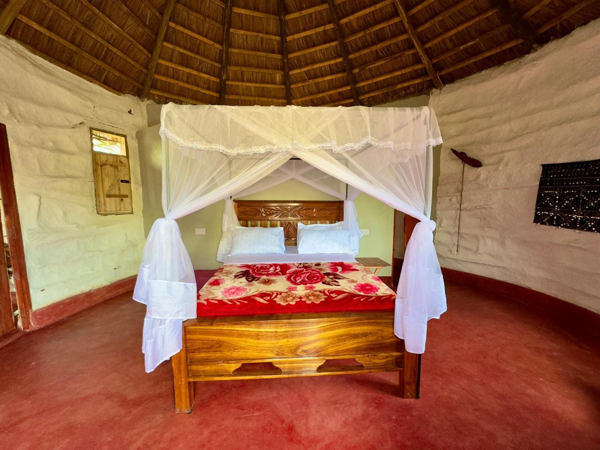 Maasai Eco Boma & Lodge - Experience Maasai Culture Makuyuni Zewnętrze zdjęcie